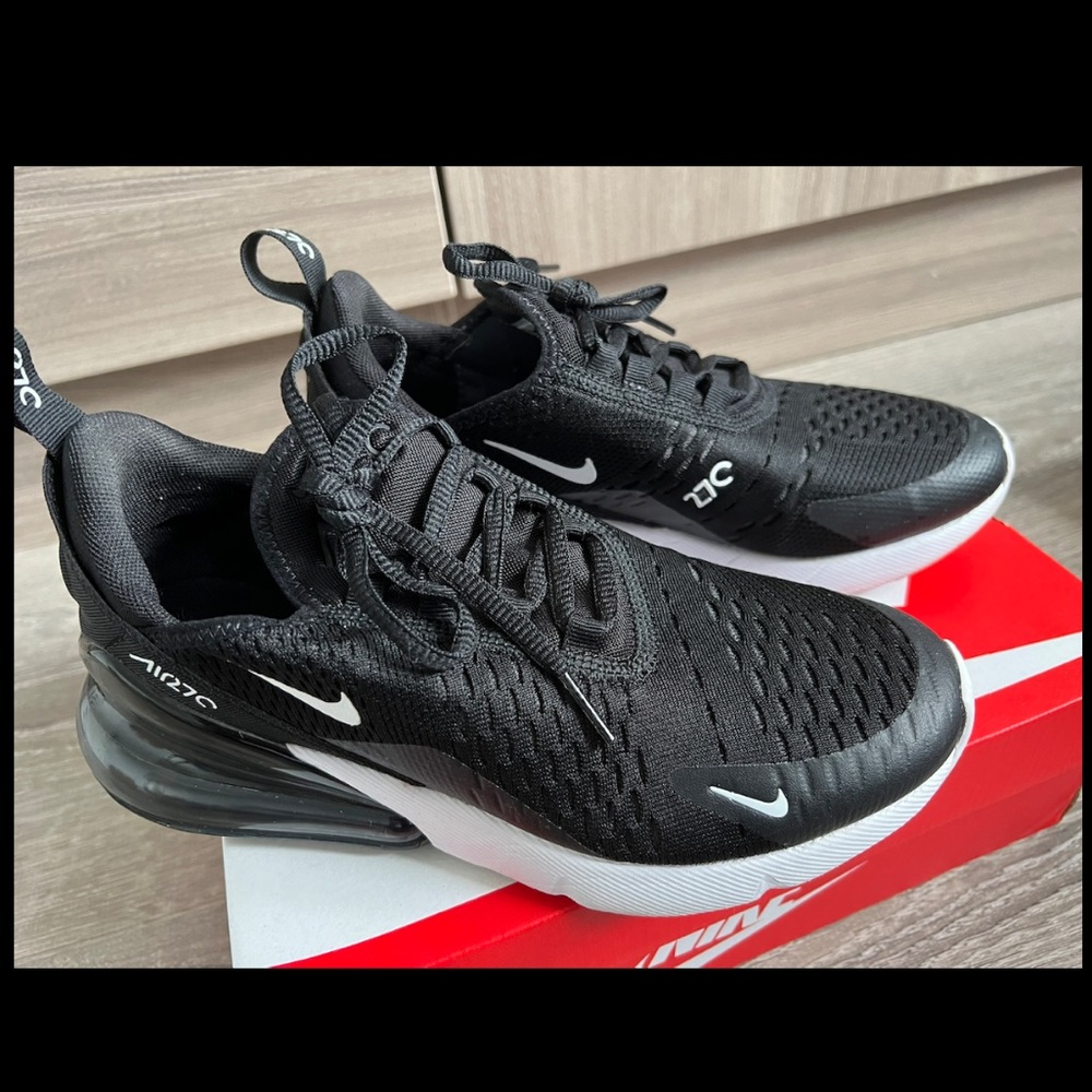 Nike Air Max 270